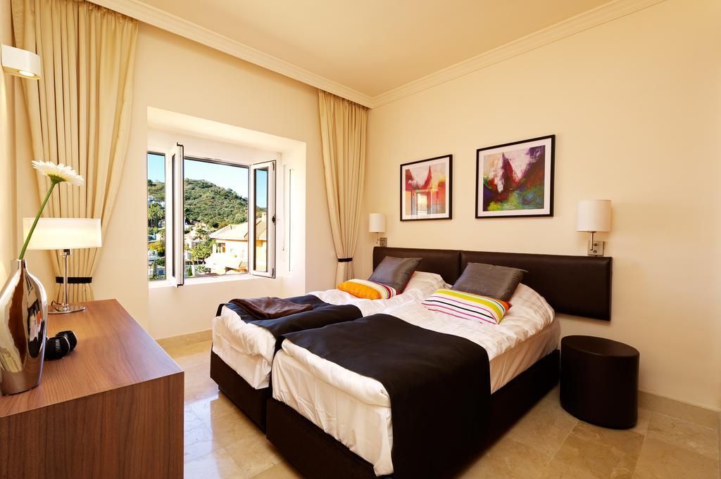 Aloha Hill Club Apartment Marbella Room photo